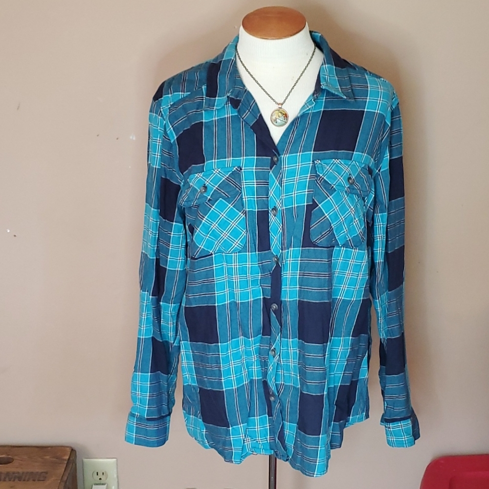 Croft & Barrow aqua & blue flannel top size XL